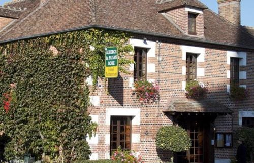 L'Auberge Du Faisan Dore Hotel in Centre-Val de Loire