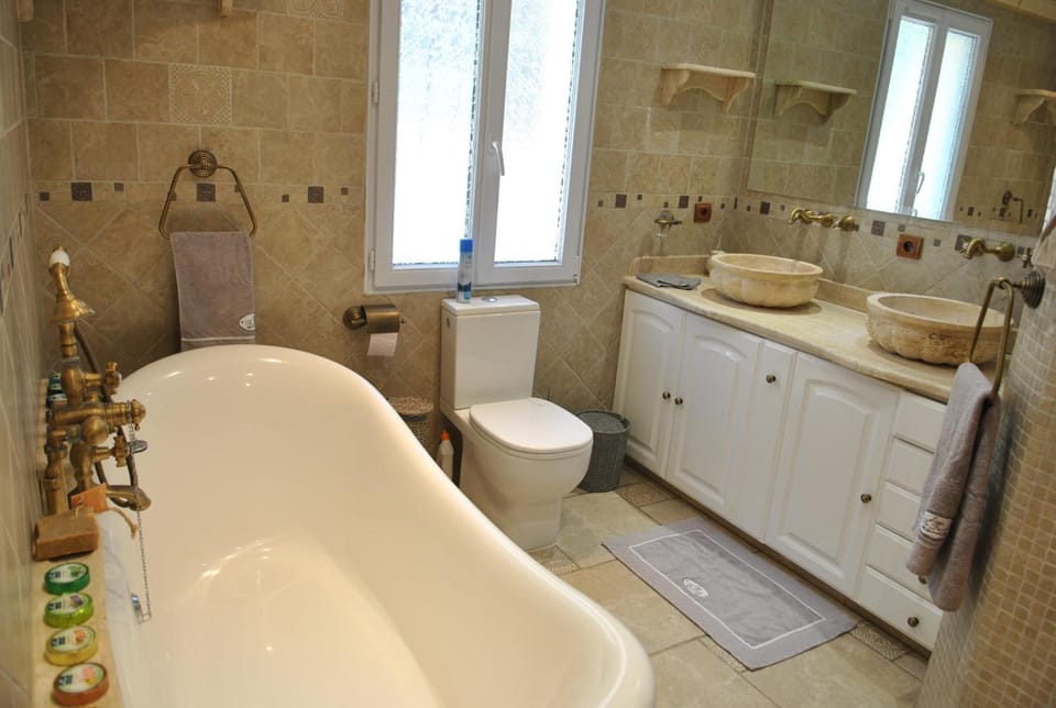 Villa QUINISSOLE Hotel in Brignoles