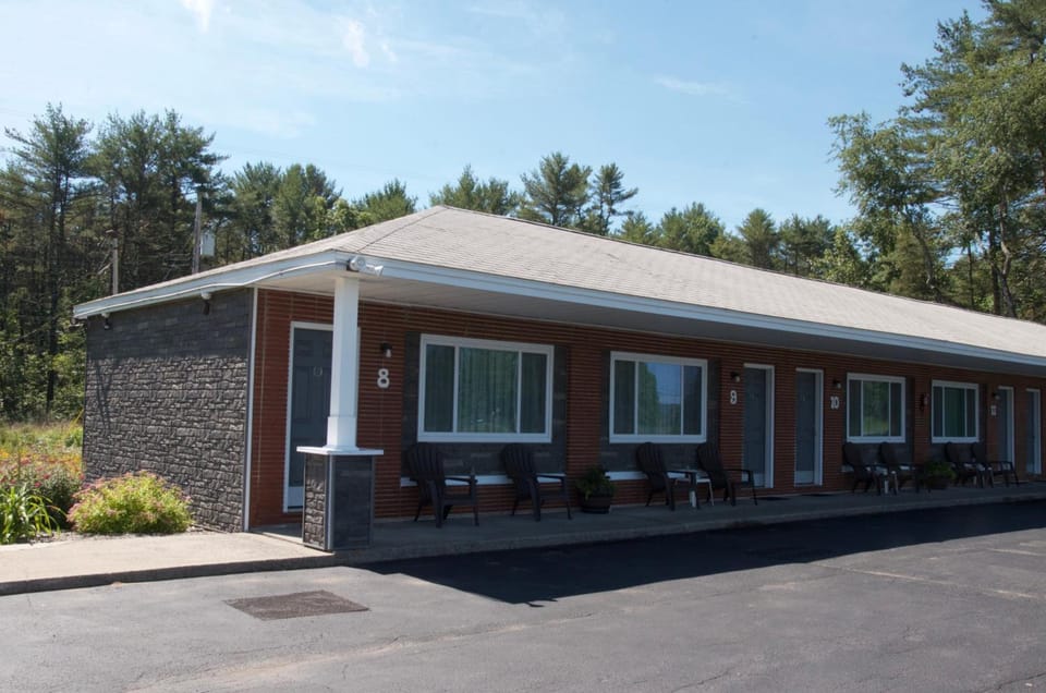 Sara Glen Motel - Saratoga Springs-Glens Falls Motel in Queensbury