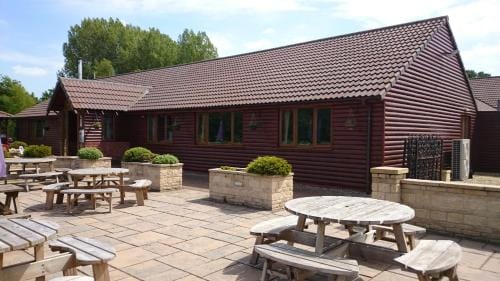 Woodland Waters Hotel in South Kesteven District