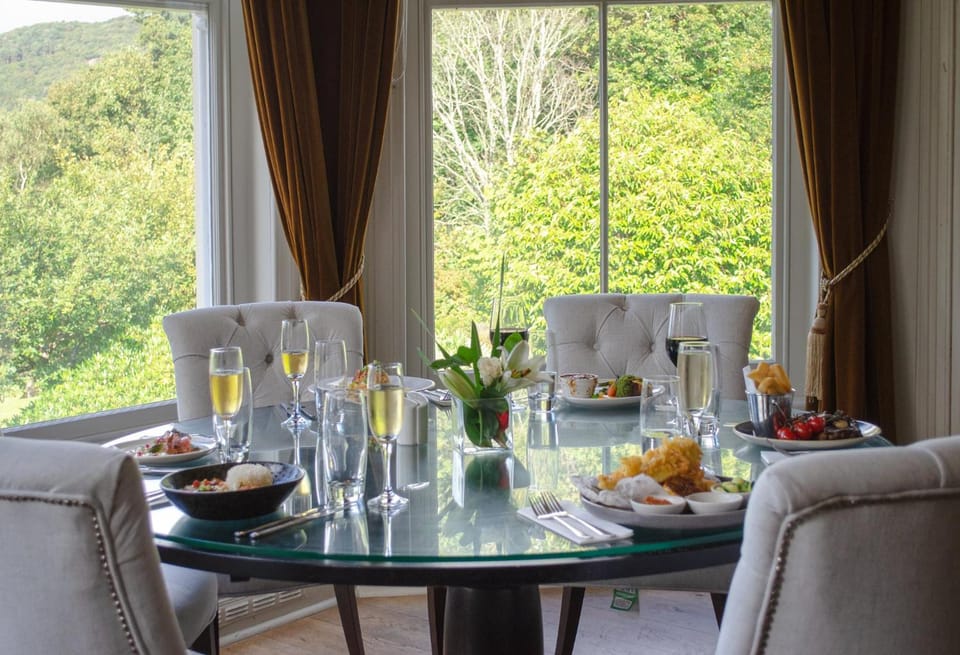 Royal Victoria Hotel Snowdonia Hotel in Llanberis