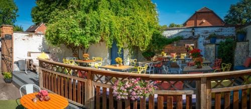 The White Swan Hotel Bar & Restaurant Hotel in Wychavon District