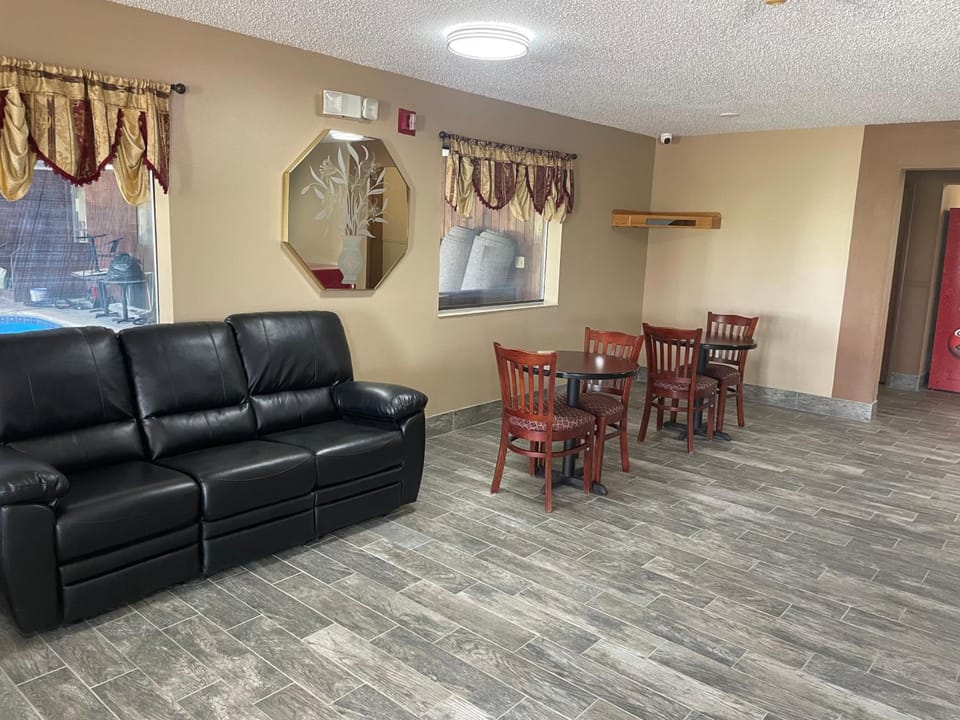 Designer Inn and Suites Hotel in Iowa