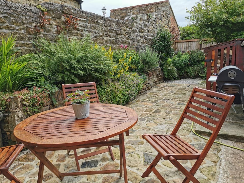 Pathways Holiday Cottage a Delightful 18th Century Stone Cottage in Derbyshire Hotel in Amber Valley