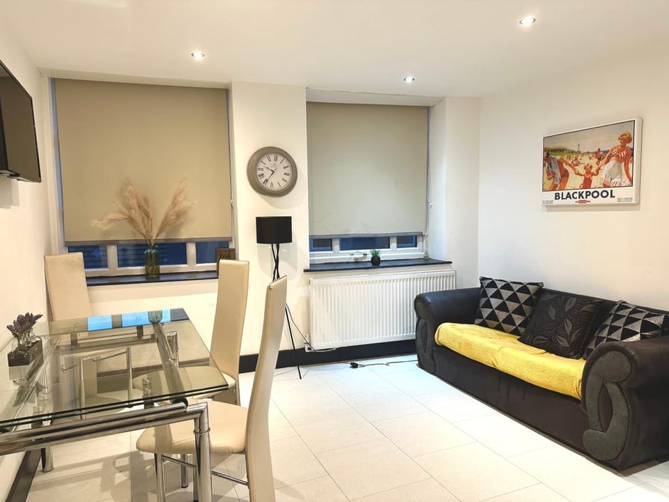 Winter Gardens Service Apartments 2 by Blackpool Service Apartments Hotel in Blackpool