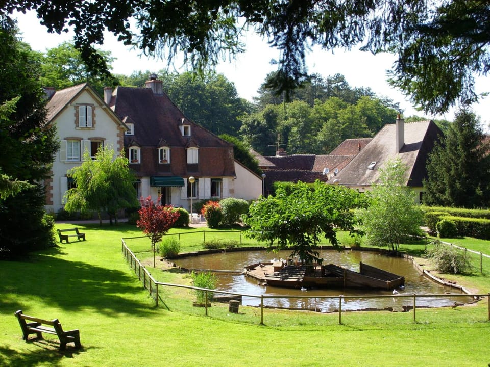 Le Troncais Hotel in Centre-Val de Loire