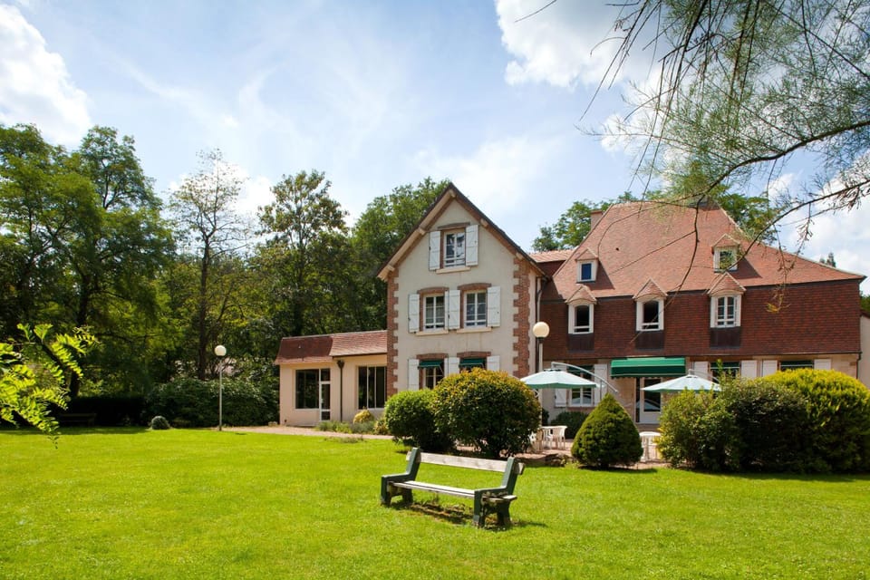 Le Troncais Hotel in Centre-Val de Loire