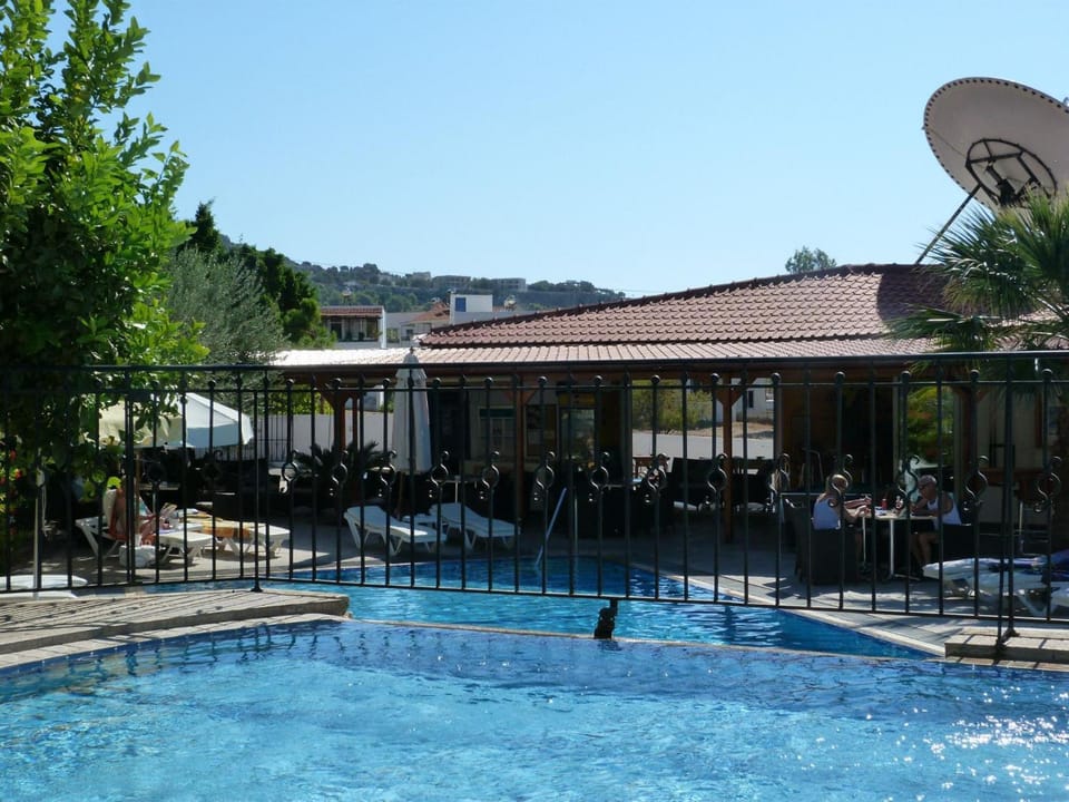 Evi Studios & Apartments Pefkos Hotel in Rhodes, Greece