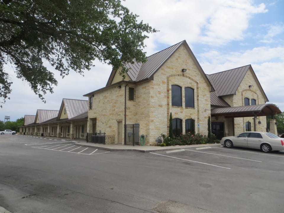Black Gold Inn Hotel in Rio Grande