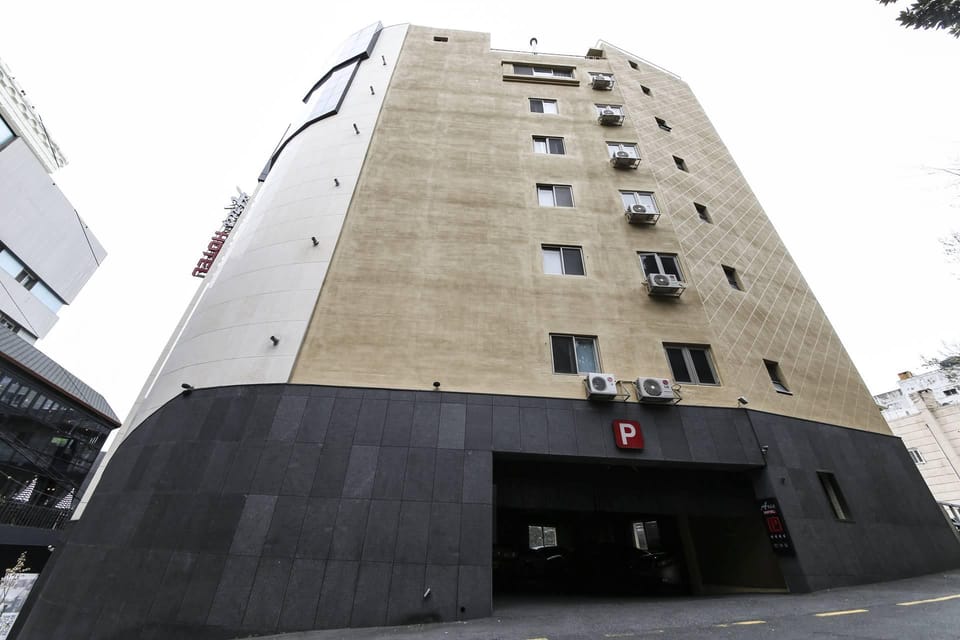 Boutique Hotel Aria Nampo Motel in Busan