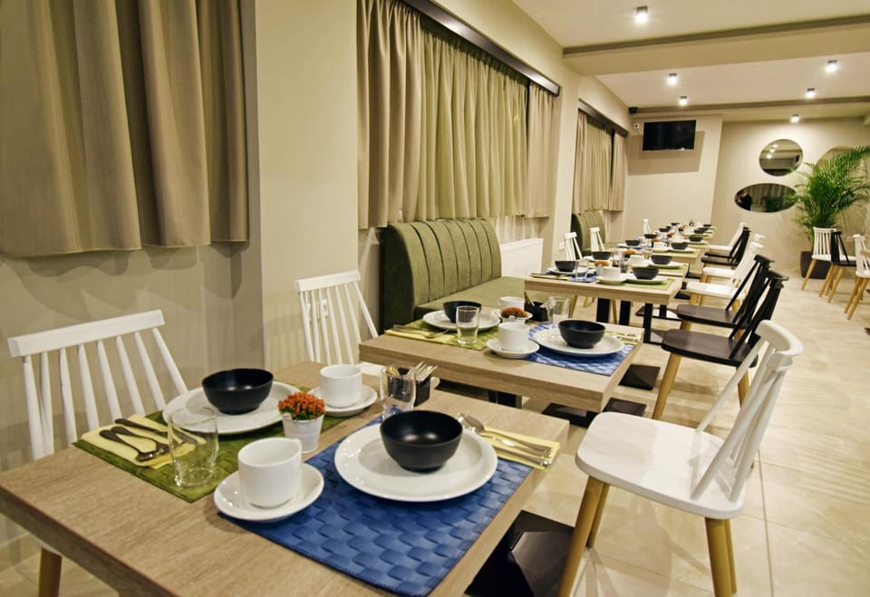 Athens Iris Hotel Hotel in Athens