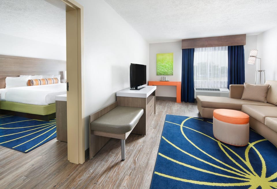 Guestroom