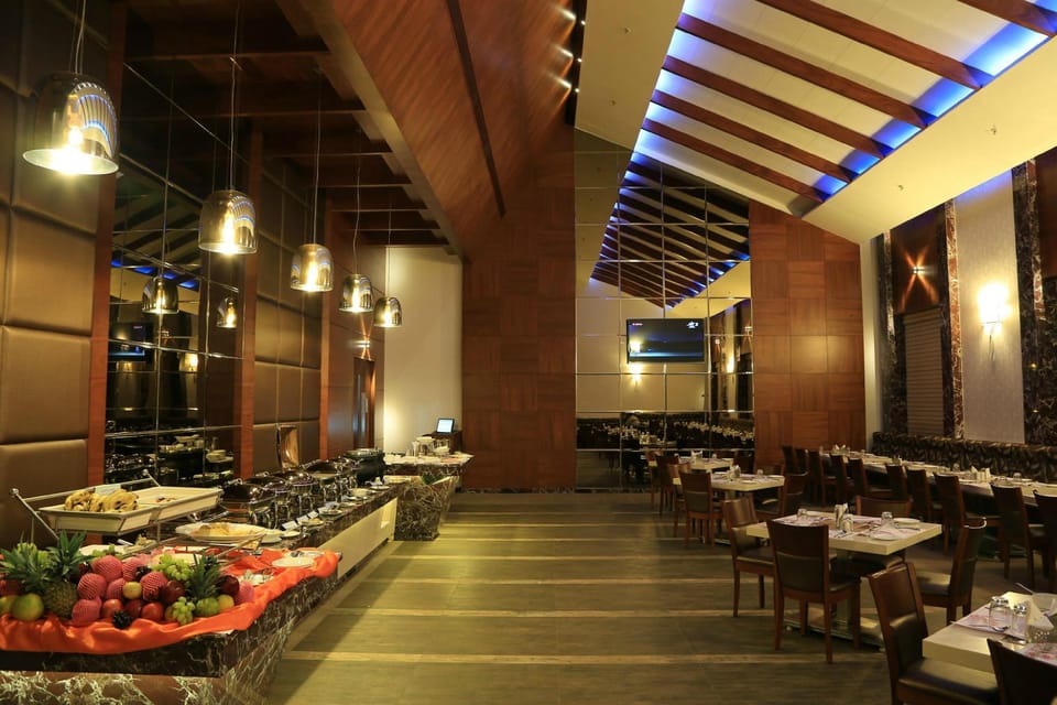 Dhanalakshmi Srinivasan Hotel Hotel in Tamil Nadu
