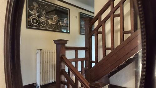 Apakabar Homestay - proche gare Melun, parking prive, Netflix Hotel in Île-de-France