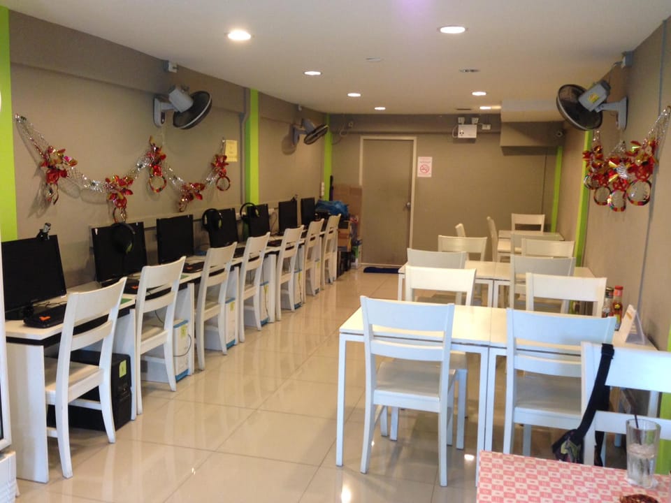 Coffee shop