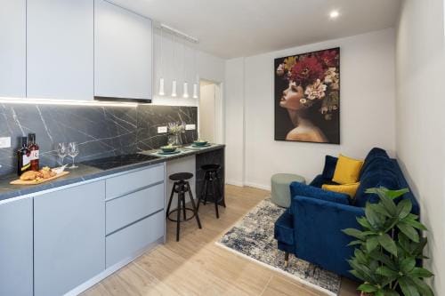 Apartments and rooms by the sea Lokva Rogoznica, Omis - 2973 Hotel in Split-Dalmatia County
