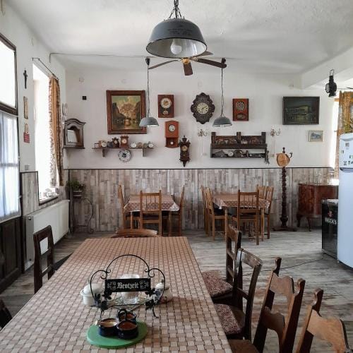 Locomotiv Vendeghaz Hotel in Vojvodina