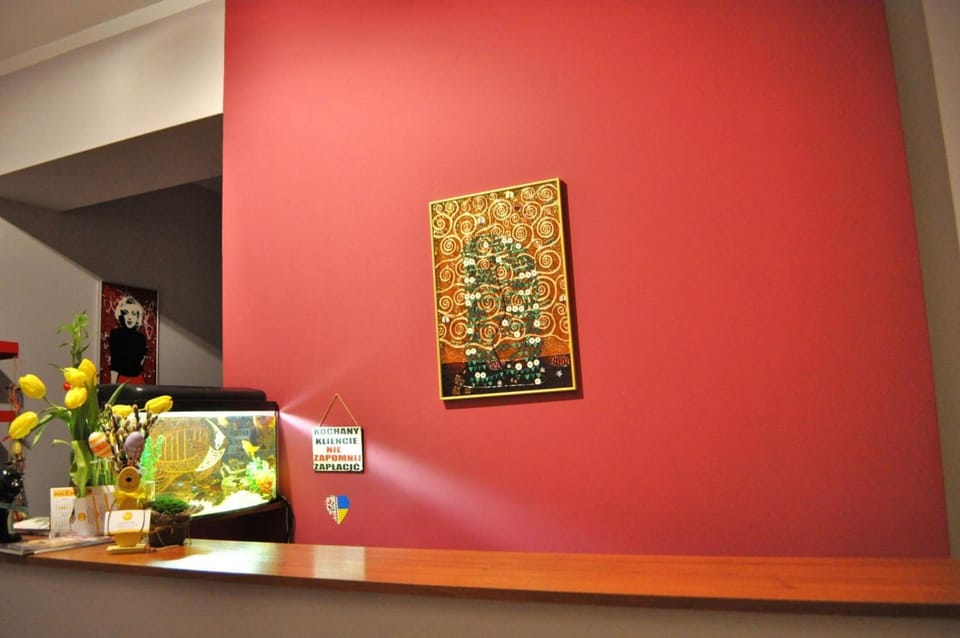 Happy House Hostel Hotel in Poznan