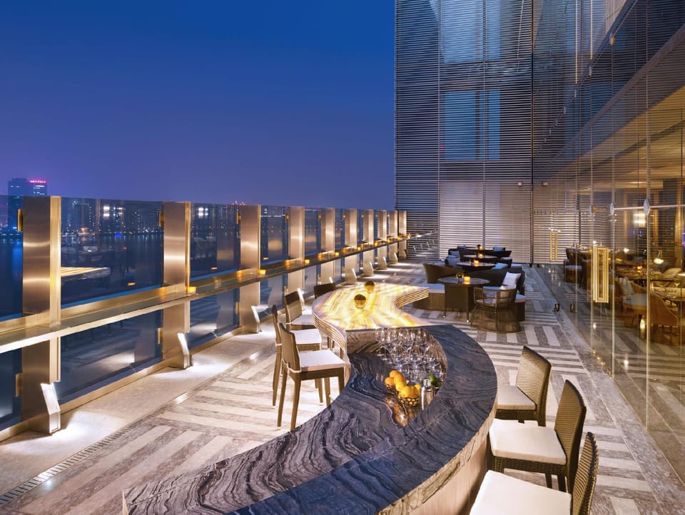 The Azure Qiantang, a Luxury Collection Hotel, Hangzhou Hotel in Hangzhou