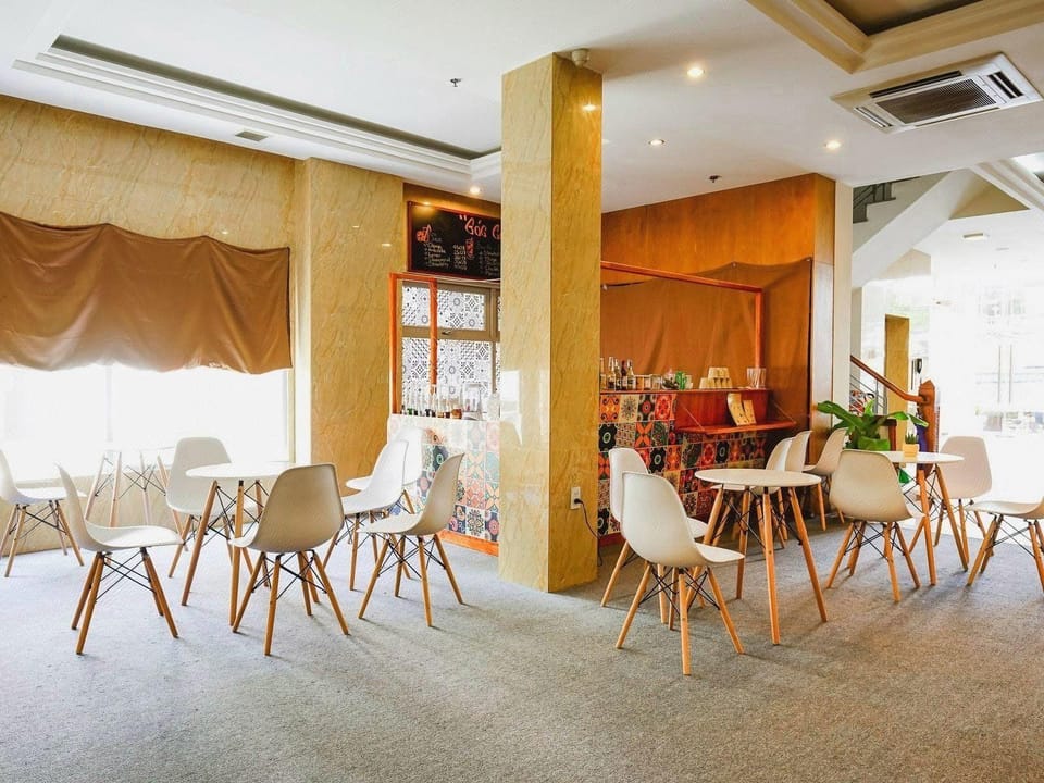 Nhat Linh Hotel & Suites Da Nang Hotel in Da Nang