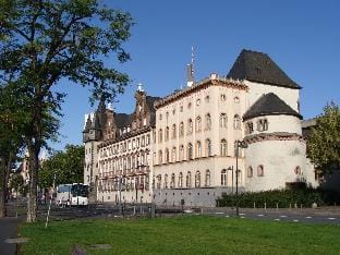 Waldhotel Hensel's Felsenkeller Hotel in Offenbach