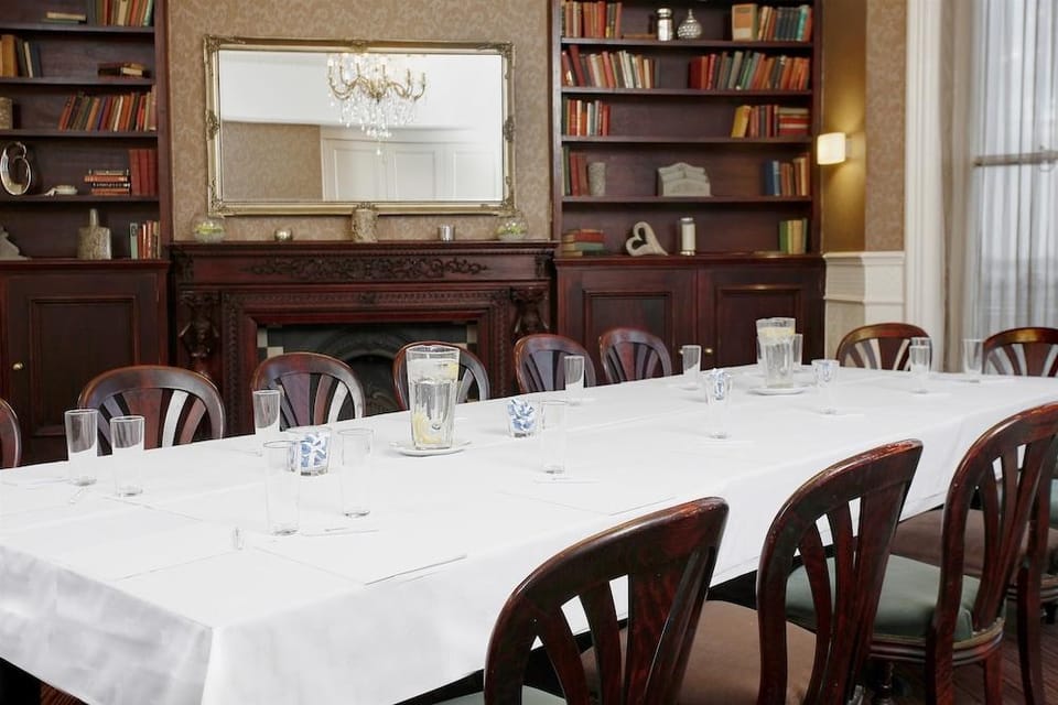 Hatfield Lodge Hotel in Lowestoft