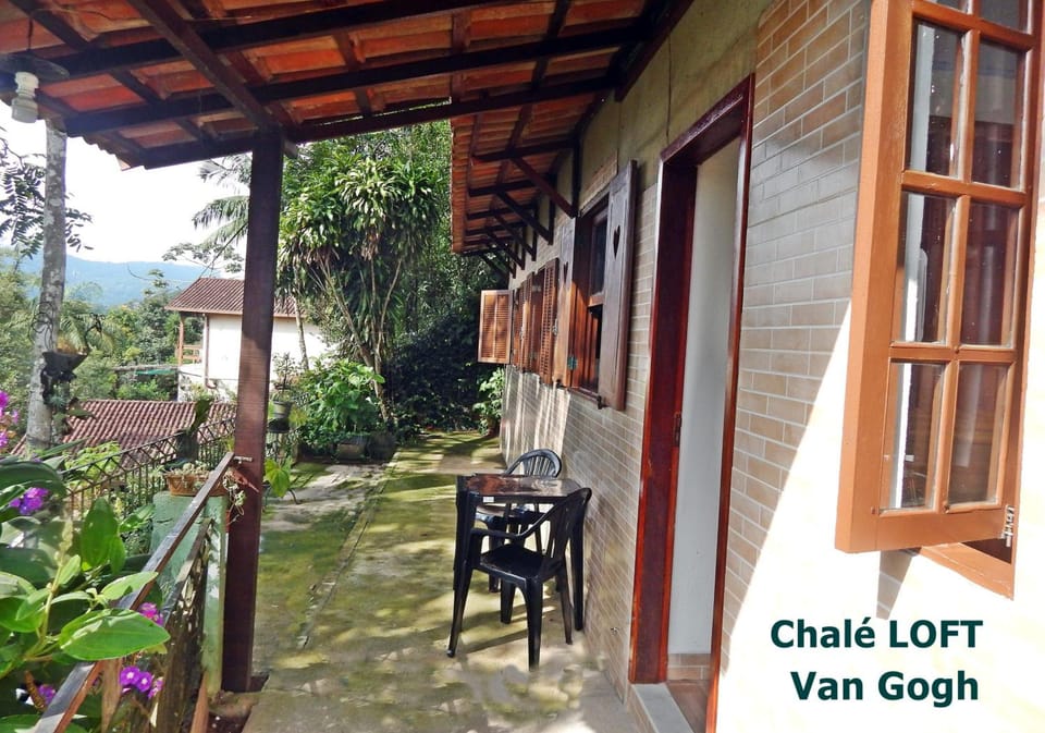 Chales Van Gogh Inn in State of Rio de Janeiro
