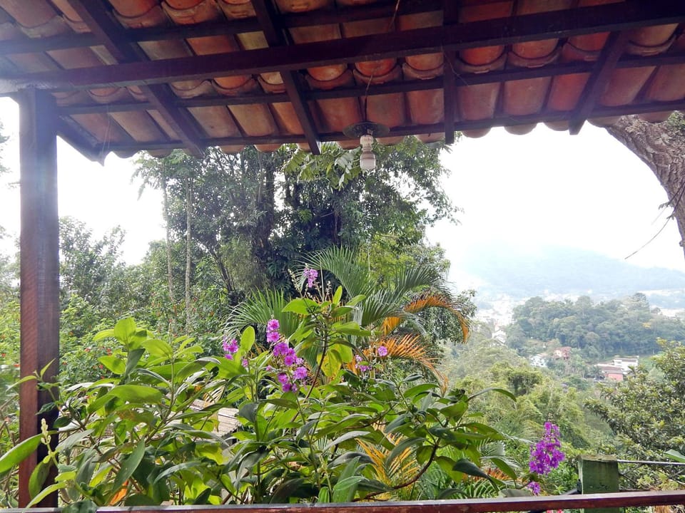 Chales Van Gogh Inn in State of Rio de Janeiro