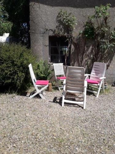 BNB Calme Hotel in Centre-Val de Loire