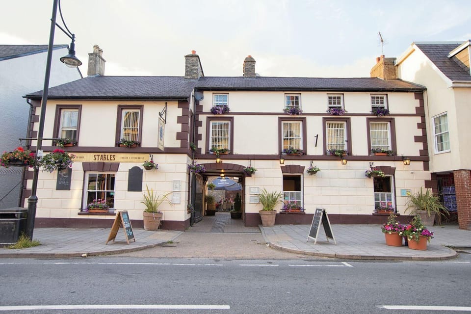 The Royal Oak Pub Hotel in Wales