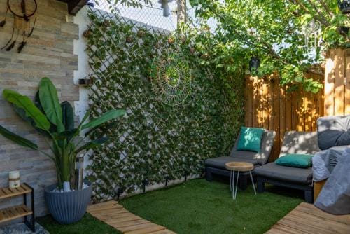Une Cle Pour Deux - Chambre romantique avec Patio & Spa privatifs Hotel in Gémenos