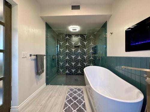 Two Hilltop Villas with Pool Oasis, Views and Avocado Grove Hotel in Fallbrook