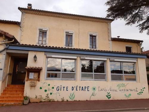 La Ruche - l'auberge qui relie Hostel in Provence-Alpes-Côte d'Azur