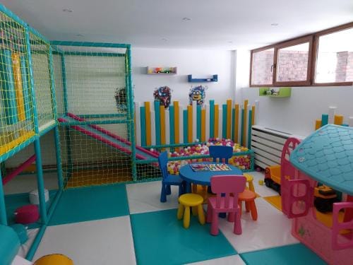 Hop Kop Hotel in Serbia
