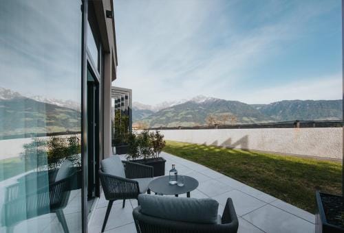 La Vista Panoramic Hideaway - Adults only Hotel in Tirol