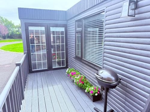 Elliotts Cabin Lodge in Northern Ireland