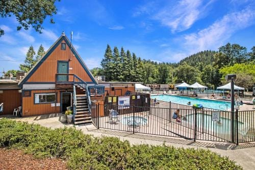 Mendocino Redwoods RV Resort Resort in Willits
