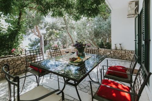 First Row Seafront Apartments in Stanici Hotel in Split-Dalmatia County