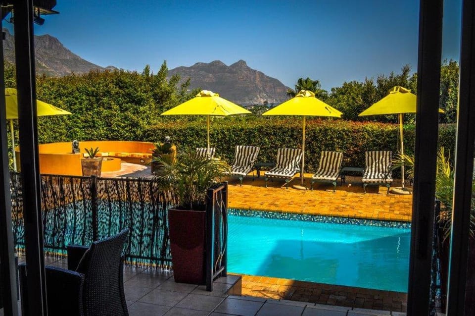 Amakhaya Lodge Hotel in Cape Town