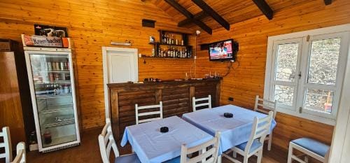 Bujtina Shpella e Plakes Cercan Hotel in North Macedonia