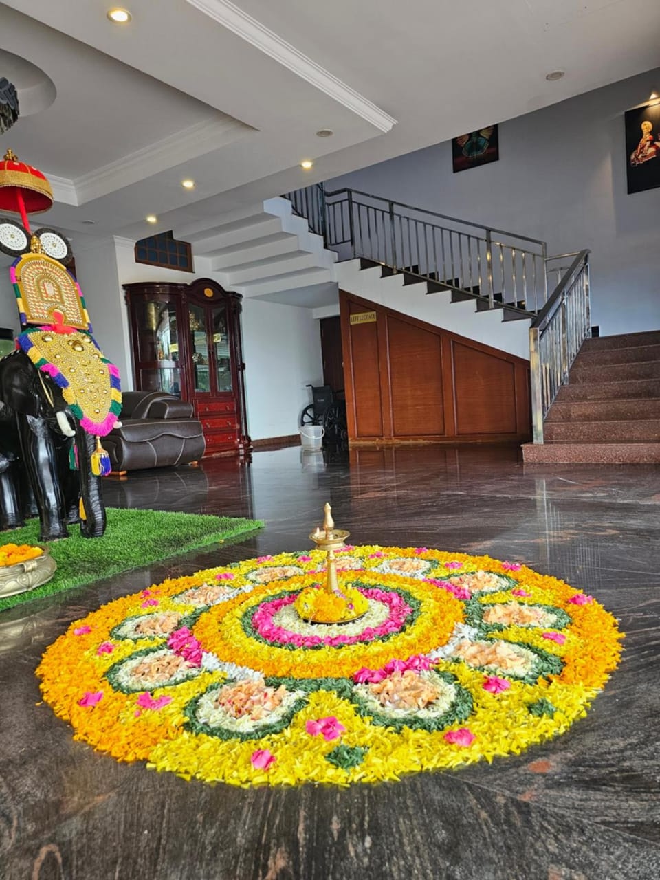 Hotel Chithrapuri Hotel in Kerala
