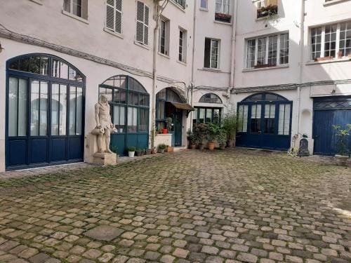Studio independant 27 m2 Jardin du Luxembourg Hotel in Paris