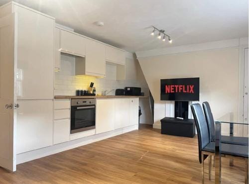 2br 2bath Flat In Ipswich City Centre - 6 Guests Hotel in Ipswich