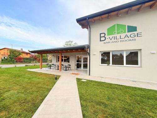 B-Village Bar and Rooms Hotel in Friuli-Venezia Giulia