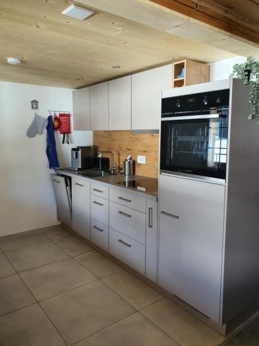 Burgbuhler Guesthouse Hotel in Canton of Valais