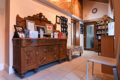 Special accommodation for Business, Commercial or Professional Guests Hotel in Rhos