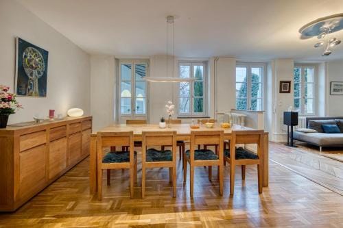 Bedroom 2 - Authentic charm - COLIVING Historic House Hotel in Canton of Geneva