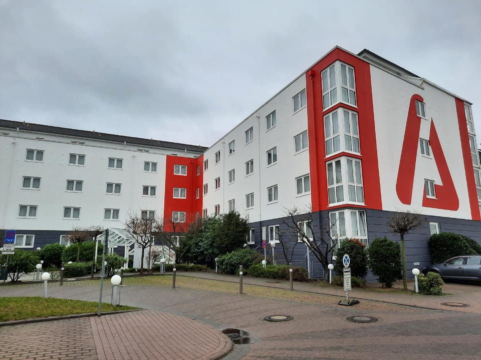 Airways Hotel Frankfurt Airport West Hotel in Rhineland-Palatinate