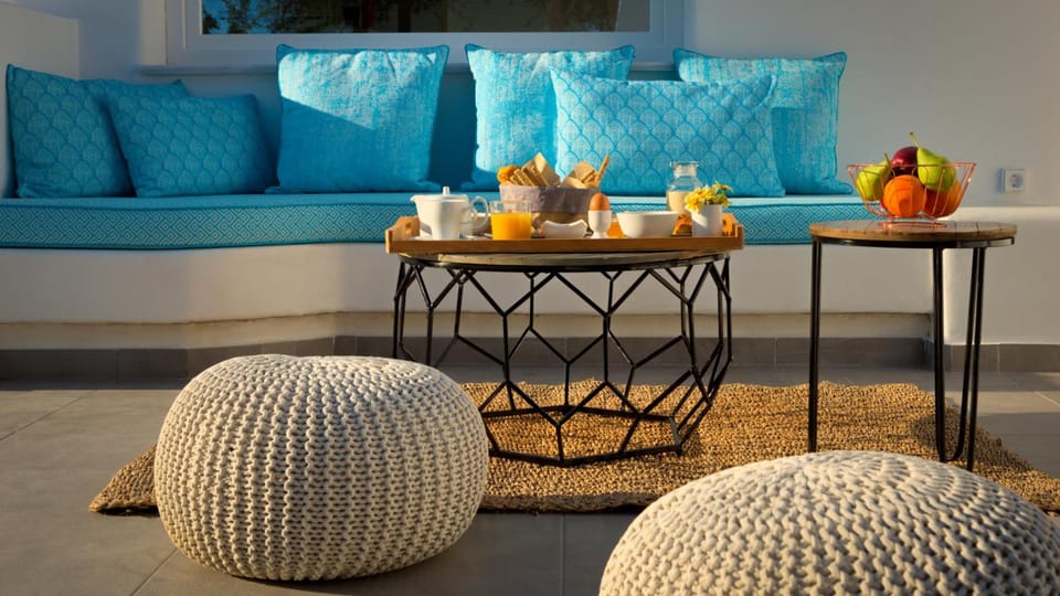 Emerald Collection Suites Hotel in Santorini