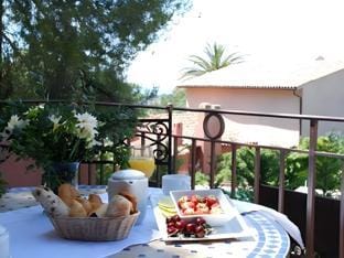 Hôtel Les Jardins de Cassis Hotel in Cassis